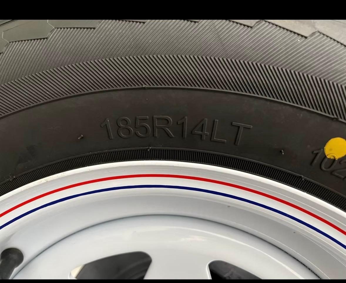 Rhino Trailers - Detail Tyre